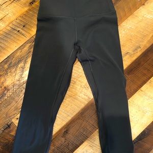 ✨LIKE NEW✨ LULULEMON Align Crop pant 21”